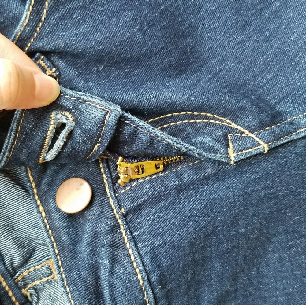 Forever 21 Low-Rise Skinny Jeans - Picture 6 of 8